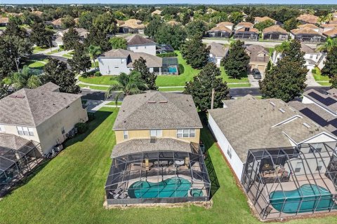 Villa ou maison à vendre à Kissimmee, Floride: 6 chambres, 261.24 m2 № 2351617 - photo 27