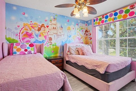 Villa ou maison à vendre à Kissimmee, Floride: 6 chambres, 261.24 m2 № 2351617 - photo 18