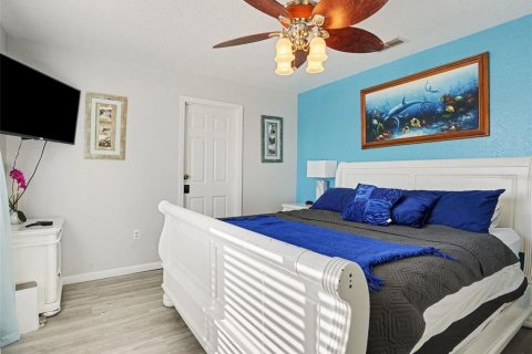 Villa ou maison à vendre à Kissimmee, Floride: 6 chambres, 261.24 m2 № 2351617 - photo 13