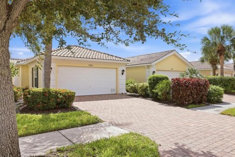 Villa ou maison à Sarasota, Floride 2 chambres, 157.28 m2 № 2389370