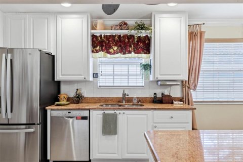 Villa ou maison à vendre à Sarasota, Floride: 2 chambres, 157.28 m2 № 2389370 - photo 25