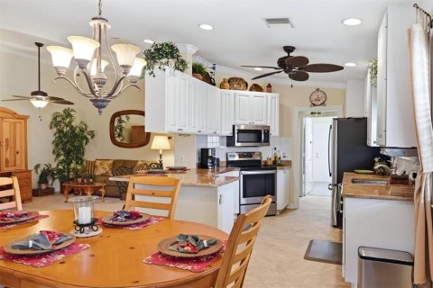 Villa ou maison à vendre à Sarasota, Floride: 2 chambres, 157.28 m2 № 2389370 - photo 19