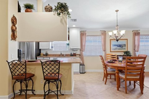 Villa ou maison à vendre à Sarasota, Floride: 2 chambres, 157.28 m2 № 2389370 - photo 20
