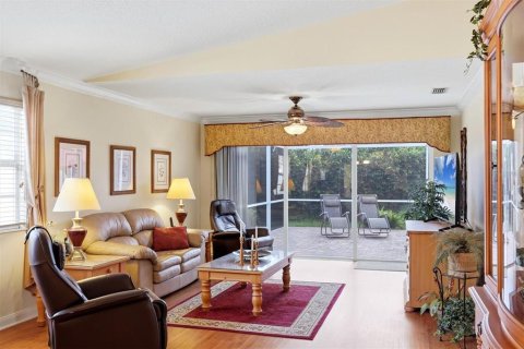 Villa ou maison à vendre à Sarasota, Floride: 2 chambres, 157.28 m2 № 2389370 - photo 10