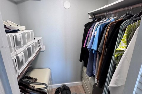 Copropriété à vendre à Hallandale Beach, Floride: 1 chambre, 80.82 m2 № 1979781 - photo 6