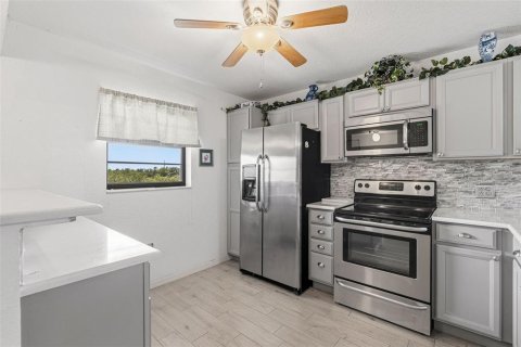 Copropriété à vendre à Punta Gorda, Floride: 2 chambres, 107.12 m2 № 2099160 - photo 6