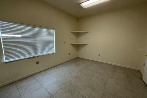 Снять в аренду коммерческую недвижимость в Маунт-Дора, Флорида 374.95м2, № 1591076 - фото 10