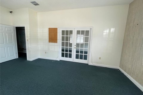 Снять в аренду коммерческую недвижимость в Маунт-Дора, Флорида 374.95м2, № 1591076 - фото 9