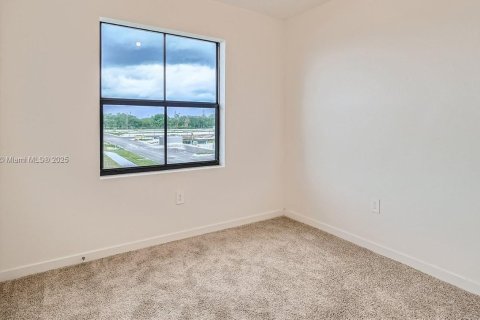 Adosado en venta en Florida City, Florida, 3 dormitorios, 135.27 m2 № 1925127 - foto 16