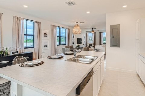 Adosado en venta en Florida City, Florida, 3 dormitorios, 135.27 m2 № 1925127 - foto 10