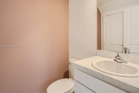 Adosado en venta en Florida City, Florida, 3 dormitorios, 135.27 m2 № 1925127 - foto 11