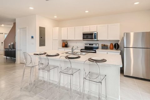 Adosado en venta en Florida City, Florida, 3 dormitorios, 135.27 m2 № 1925127 - foto 8