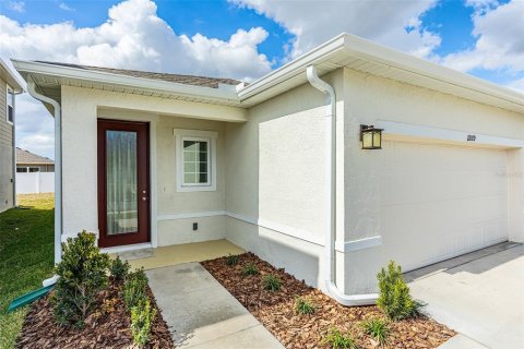 House in Spring Hill, Florida 3 bedrooms, 144.09 sq.m. № 1865945 - photo 3