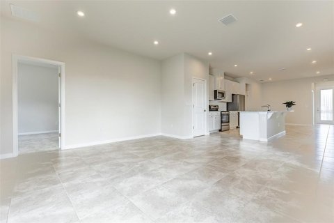 House in Spring Hill, Florida 3 bedrooms, 144.09 sq.m. № 1865945 - photo 9