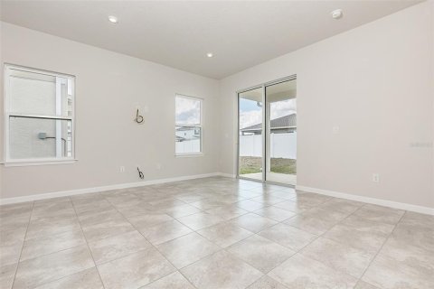 House in Spring Hill, Florida 3 bedrooms, 144.09 sq.m. № 1865945 - photo 8