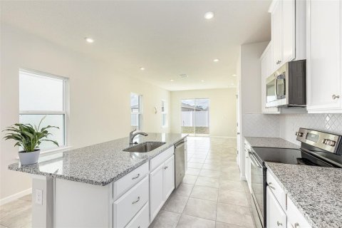 House in Spring Hill, Florida 3 bedrooms, 144.09 sq.m. № 1865945 - photo 10