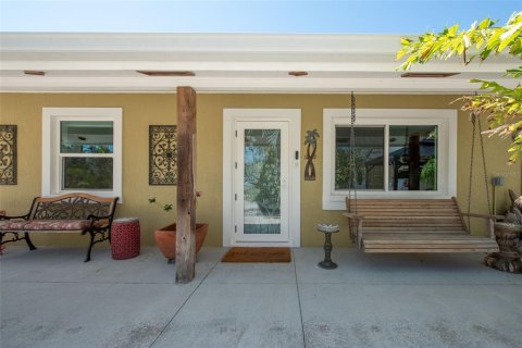 House in Englewood, Florida 3 bedrooms, 142.51 sq.m. № 1743681 - photo 5