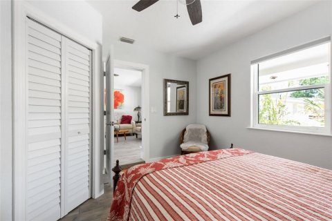 House in Englewood, Florida 3 bedrooms, 142.51 sq.m. № 1743681 - photo 24