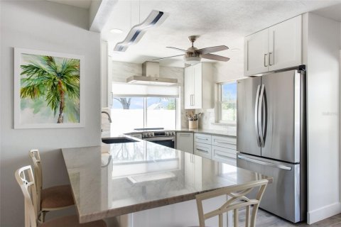 House in Englewood, Florida 3 bedrooms, 142.51 sq.m. № 1743681 - photo 16