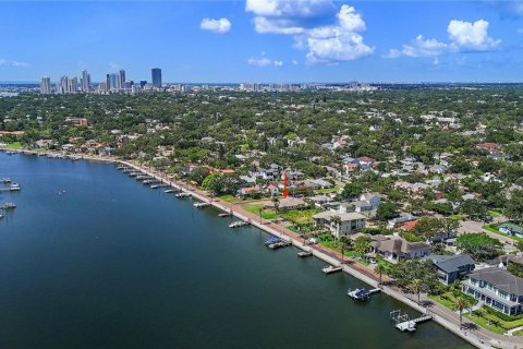 Villa ou maison à vendre à Saint Petersburg, Floride: 2 chambres, 176.89 m2 № 1797462 - photo 17
