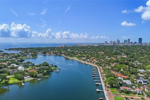 Villa ou maison à vendre à Saint Petersburg, Floride: 2 chambres, 176.89 m2 № 1797462 - photo 5
