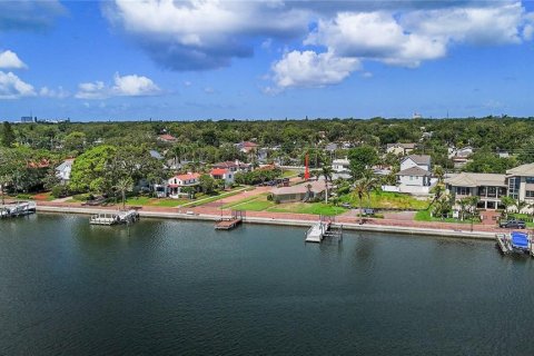 Villa ou maison à vendre à Saint Petersburg, Floride: 2 chambres, 176.89 m2 № 1797462 - photo 22