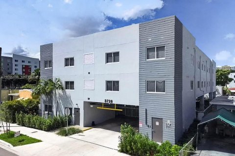 Appartement à louer à Miami, Floride: 2 chambres № 2384904 - photo 11