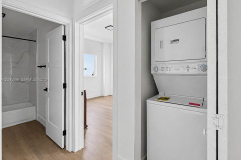 Appartement à louer à Miami, Floride: 2 chambres № 2384904 - photo 6