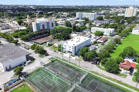 Appartement à louer à Miami, Floride: 2 chambres № 2384904 - photo 13