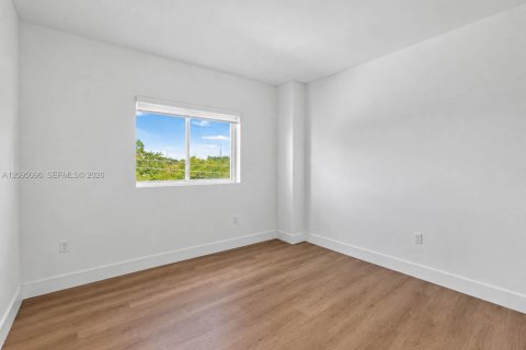 Appartement à louer à Miami, Floride: 2 chambres № 2384904 - photo 9