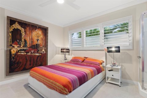 Villa ou maison à vendre à Hialeah, Floride: 3 chambres, 239.59 m2 № 2010852 - photo 16