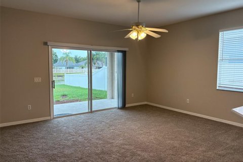 House in Wesley Chapel, Florida 3 bedrooms, 150.69 sq.m. № 2238466 - photo 3
