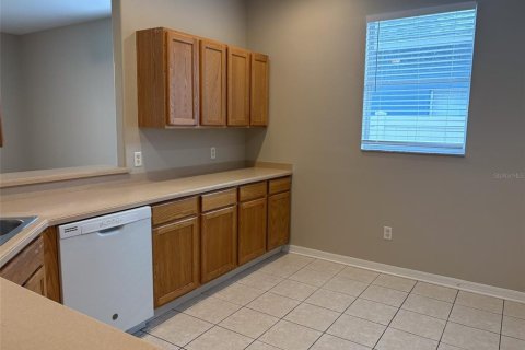 House in Wesley Chapel, Florida 3 bedrooms, 150.69 sq.m. № 2238466 - photo 8