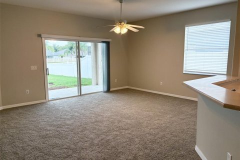 House in Wesley Chapel, Florida 3 bedrooms, 150.69 sq.m. № 2238466 - photo 12