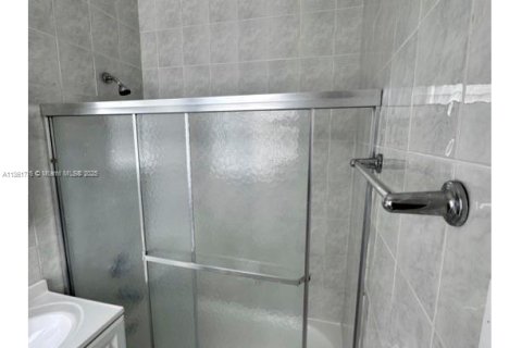 Condominio en alquiler en Miami Beach, Florida, 35.58 m2 № 1961191 - foto 7