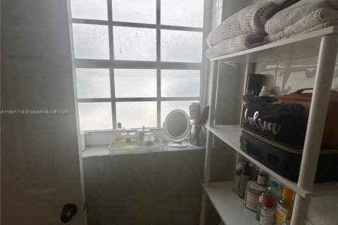 Condominio en alquiler en Miami Beach, Florida, 35.58 m2 № 1961191 - foto 6