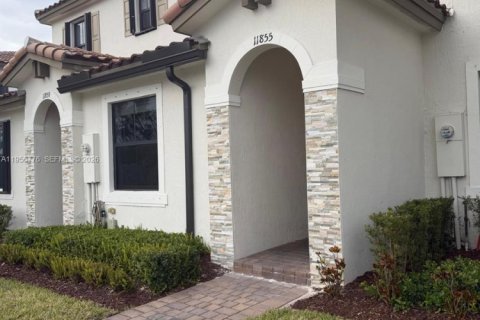 Adosado en venta en Homestead, Florida, 3 dormitorios, 123.37 m2 № 2025221 - foto 25