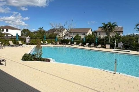 Adosado en venta en Homestead, Florida, 3 dormitorios, 123.37 m2 № 2025221 - foto 28