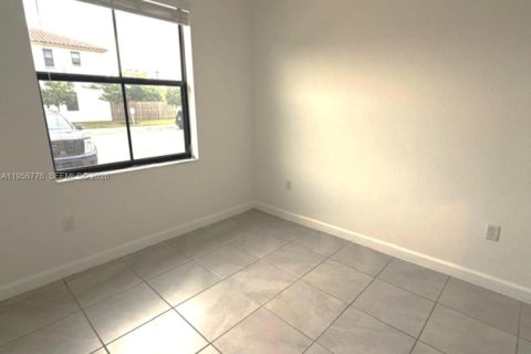 Adosado en venta en Homestead, Florida, 3 dormitorios, 123.37 m2 № 2025221 - foto 6