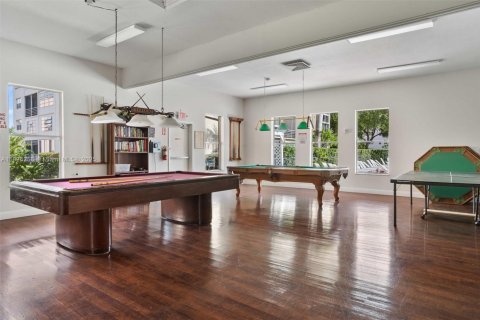 Condo in Lauderdale Lakes, Florida, 2 bedrooms  № 1948132 - photo 9