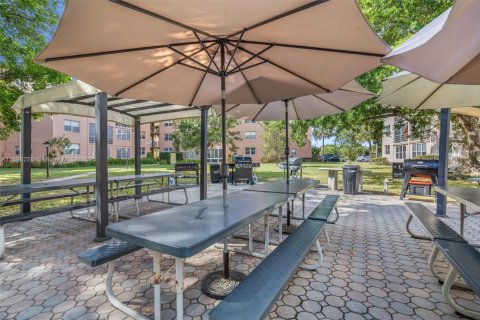 Condo in Lauderdale Lakes, Florida, 2 bedrooms  № 1948132 - photo 6