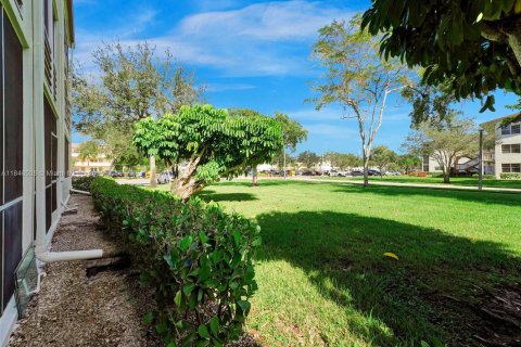 Condo in Boca Raton, Florida, 1 bedroom  № 1852049 - photo 27