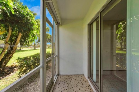 Condo in Boca Raton, Florida, 1 bedroom  № 1852049 - photo 20