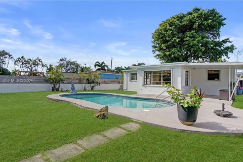 Villa ou maison à vendre à Hollywood, Floride: 3 chambres, 133.41 m2 № 2008475 - photo 3