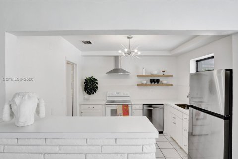 Villa ou maison à vendre à Hollywood, Floride: 3 chambres, 133.41 m2 № 2008475 - photo 11