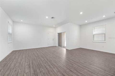 Купить виллу или дом в Дебари, Флорида 13 комнат, 204.2м2, № 1761426 - фото 23