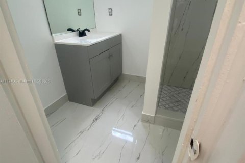Купить коммерческую недвижимость в Форт-Лодердейл, Флорида 244.24м2, № 1816402 - фото 28