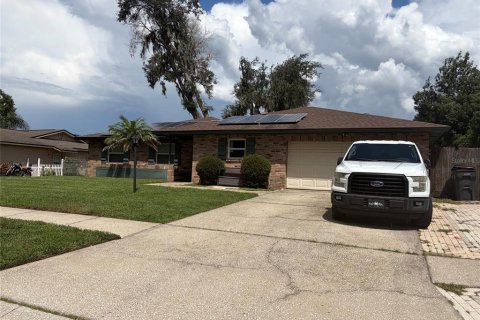 Villa ou maison à vendre à Seffner, Floride: 4 chambres, 197.42 m2 № 2398492 - photo 3