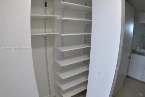 Copropriété à vendre à Aventura, Floride: 3 chambres, 123.47 m2 № 2168647 - photo 24