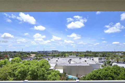 Copropriété à vendre à Aventura, Floride: 3 chambres, 123.47 m2 № 2168647 - photo 1